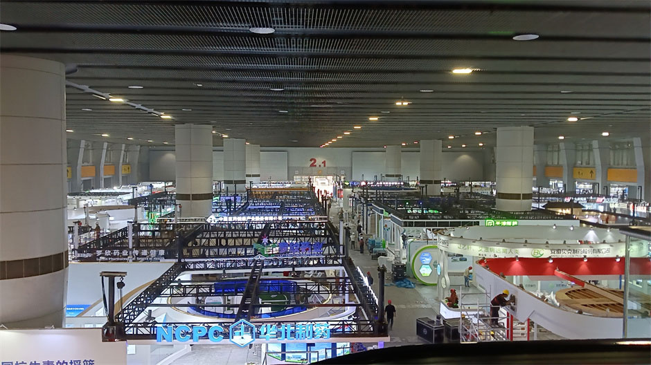 藥交會(huì)醫(yī)藥企業(yè)展覽展臺(tái)搭建現(xiàn)場(chǎng)